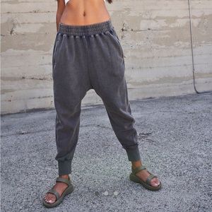 Free People Movement June Bug Jogger Size S in Navy